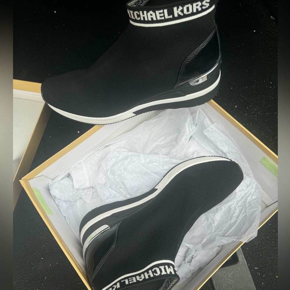MK ankle boots